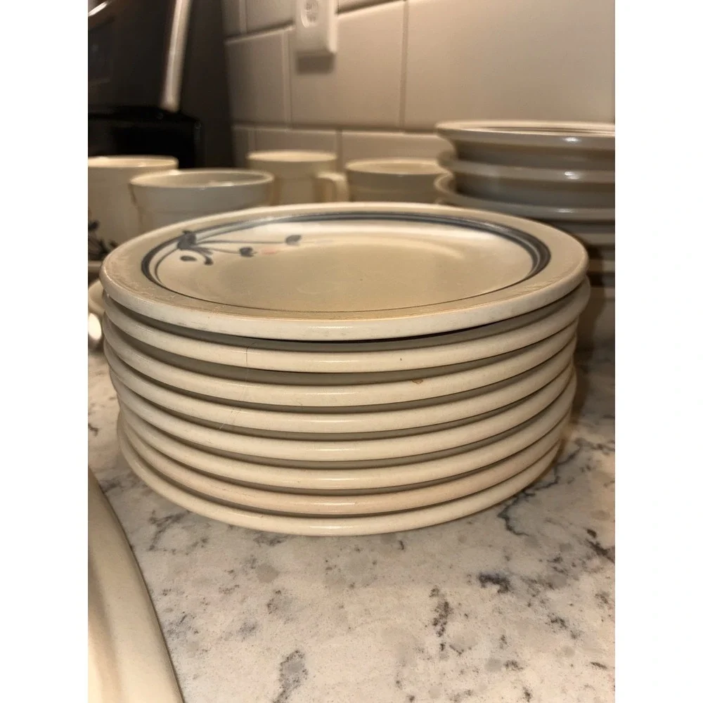 Pfaltzgraff Tea Rose Floral Stoneware 8 Cups & 6 Saucers, 6 Bowls, 10‎ Plates